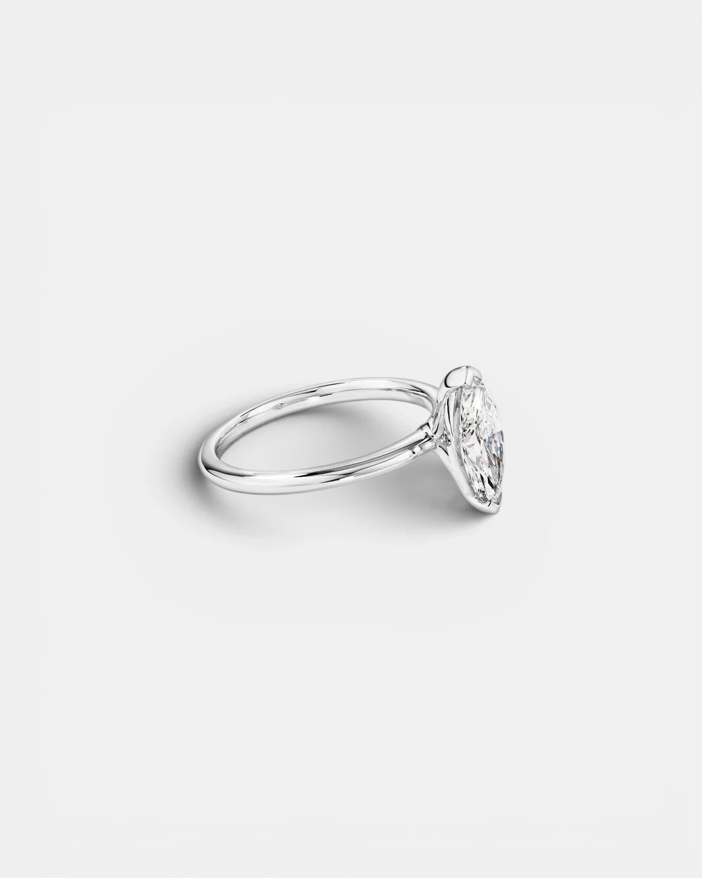 ESSENCE Marquise